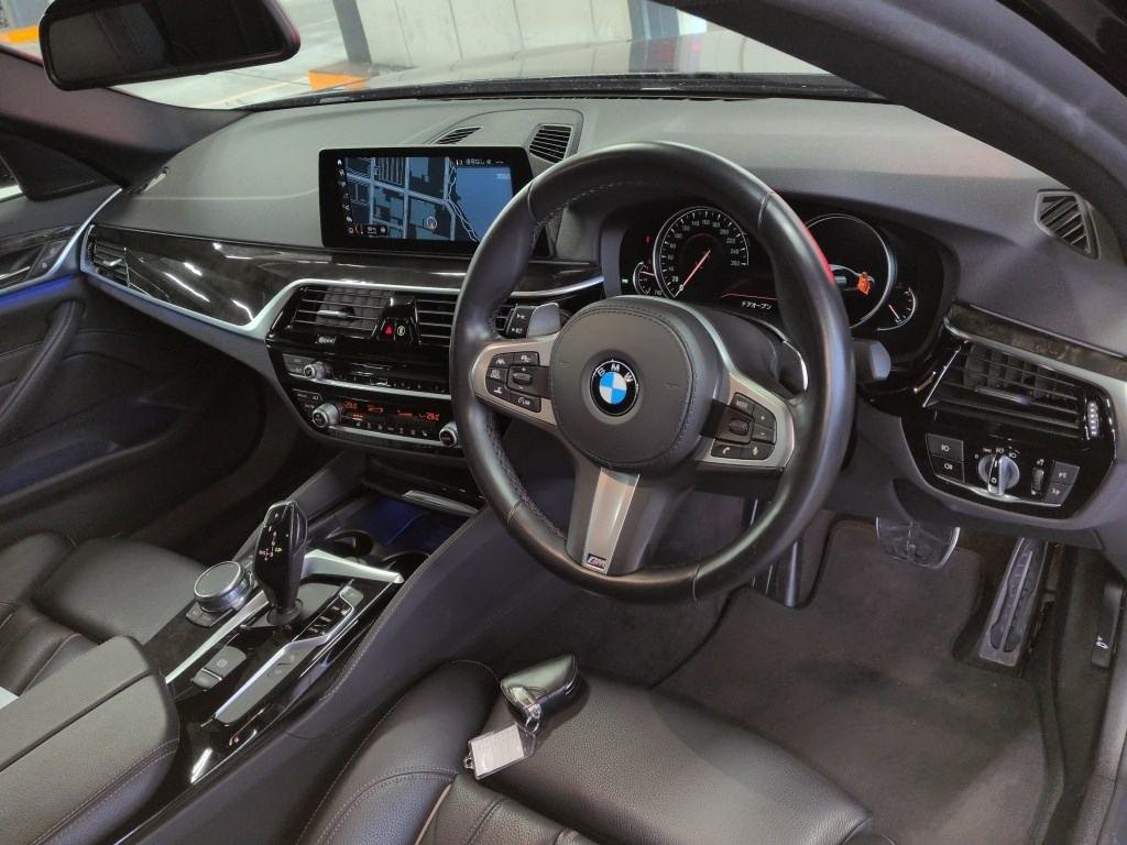2018 BMW 530i
