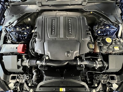 2016 Jaguar XE - Thumbnail