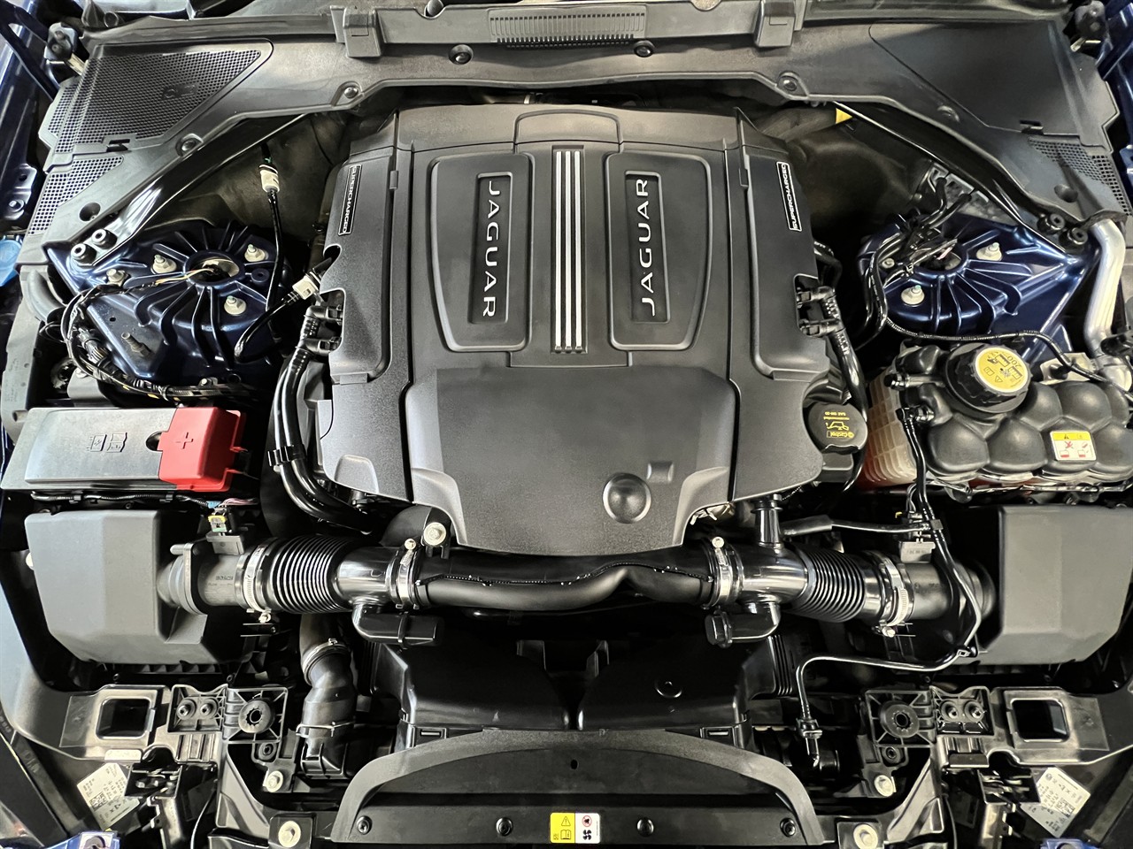 2016 Jaguar XE