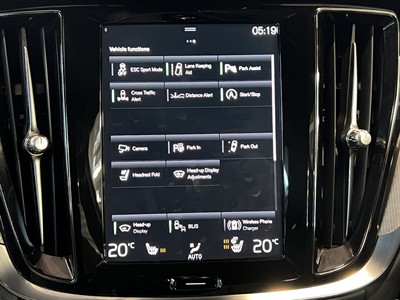 2021 Volvo S60 - Thumbnail