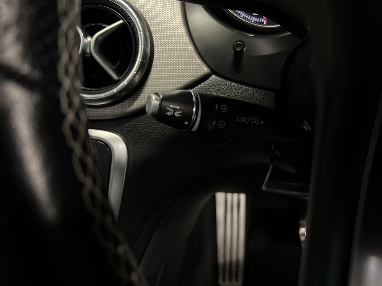2019 Mercedes-Benz CLA 220