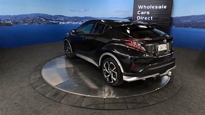 2019 Toyota C-HR - Thumbnail