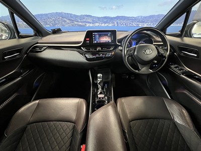 2019 Toyota C-HR - Thumbnail