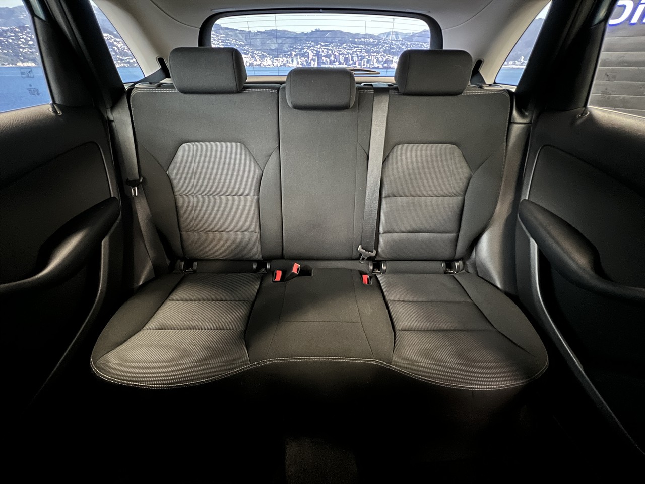 2013 Mercedes-Benz B 180