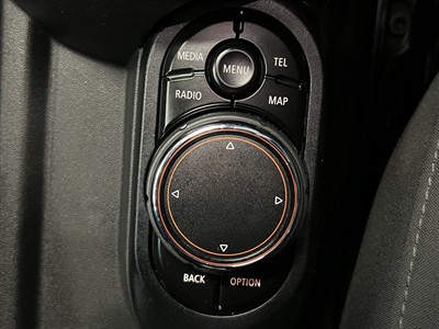 2016 BMW Mini - Thumbnail