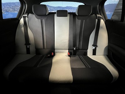 2017 BMW 118i - Thumbnail
