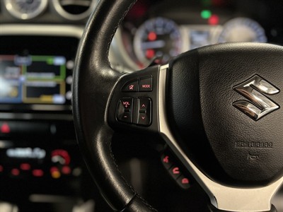 2016 Suzuki Vitara - Thumbnail
