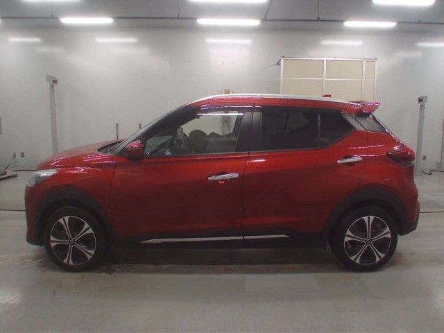 2022 Nissan Kicks