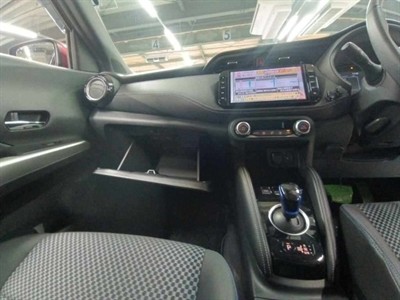 2022 Nissan Kicks - Thumbnail