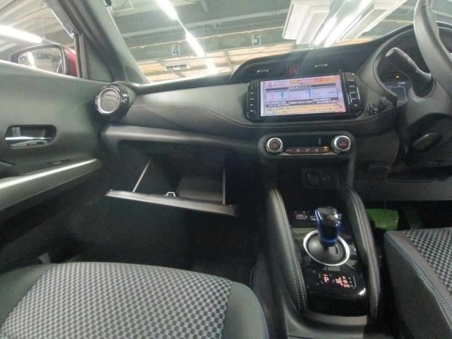 2022 Nissan Kicks