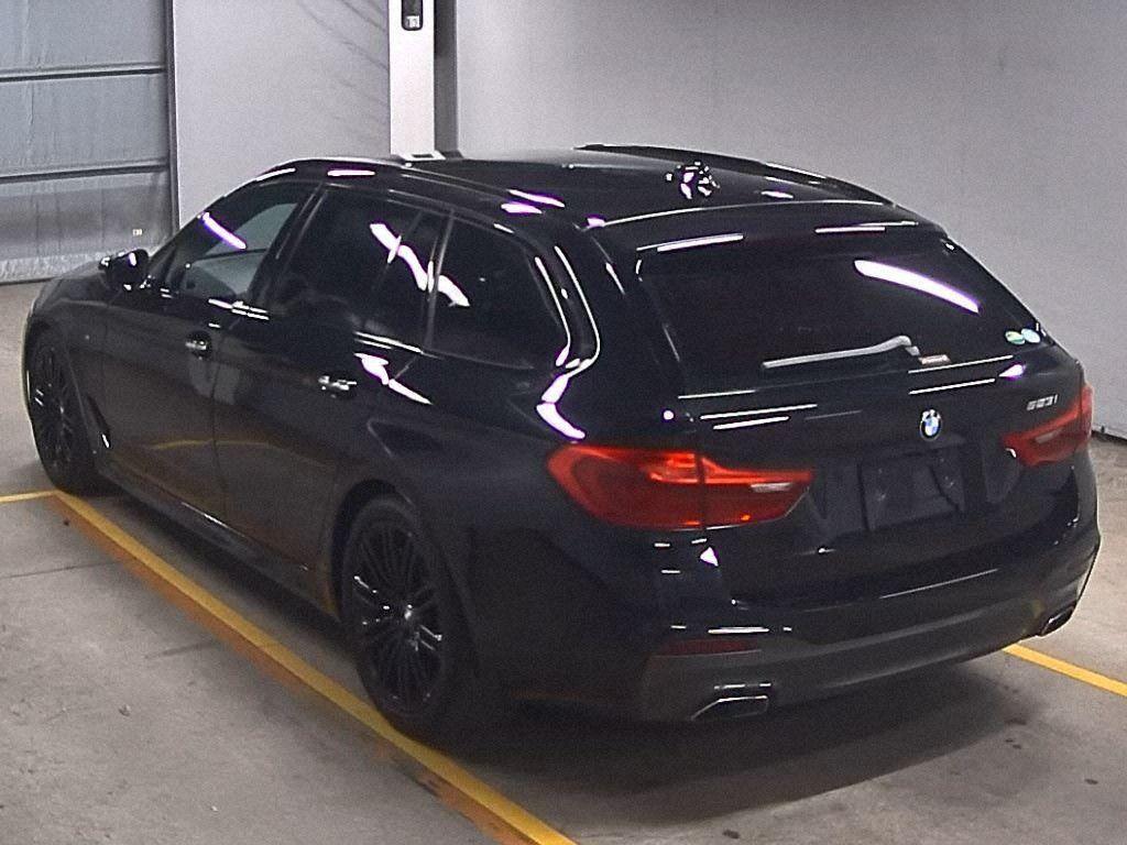 2019 BMW 523i