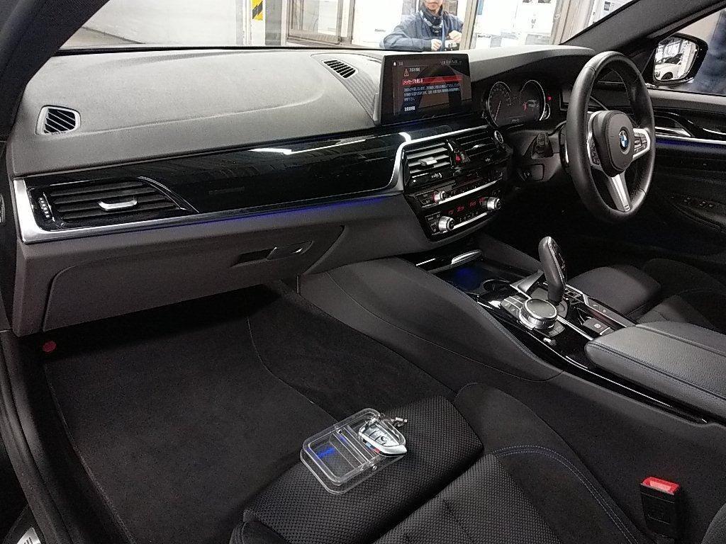 2019 BMW 523i