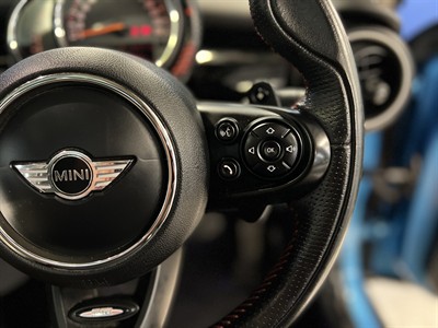 2015 Mini Cooper - Thumbnail