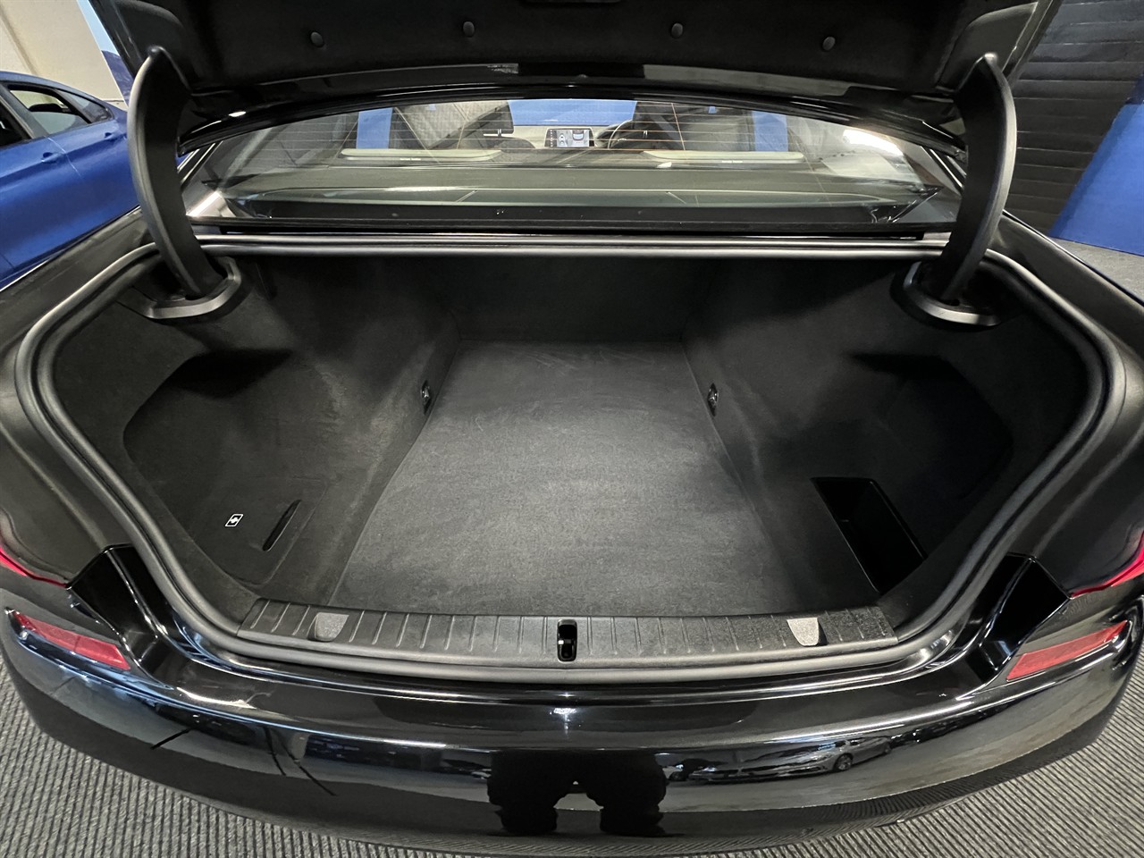 2018 BMW 740I