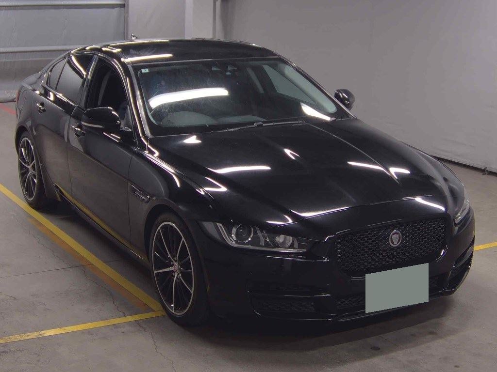 2016 Jaguar XE