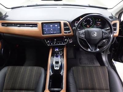 2017 Honda Vezel - Thumbnail