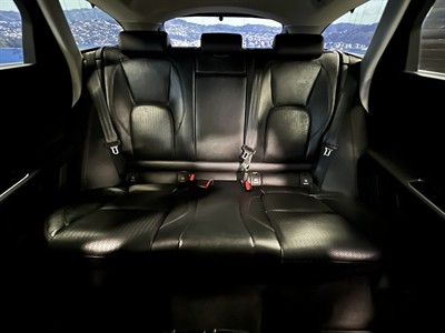 2019 Jaguar XF - Thumbnail