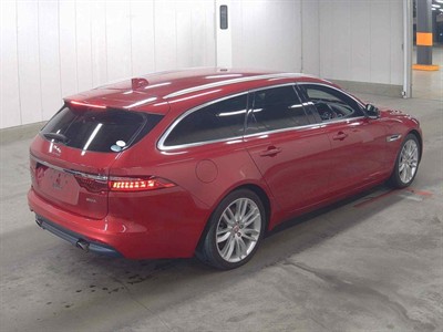 2019 Jaguar XF - Thumbnail