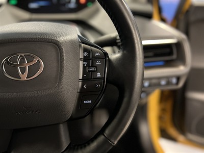 2023 Toyota Prius - Thumbnail
