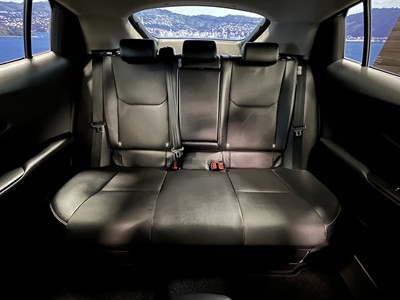 2023 Toyota Prius - Thumbnail