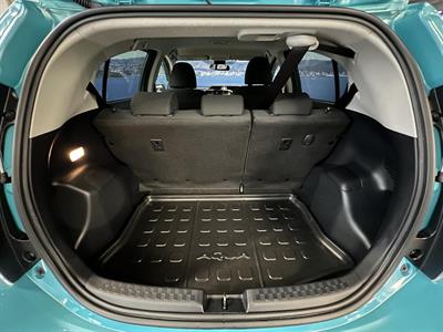 2018 Toyota Aqua - Thumbnail