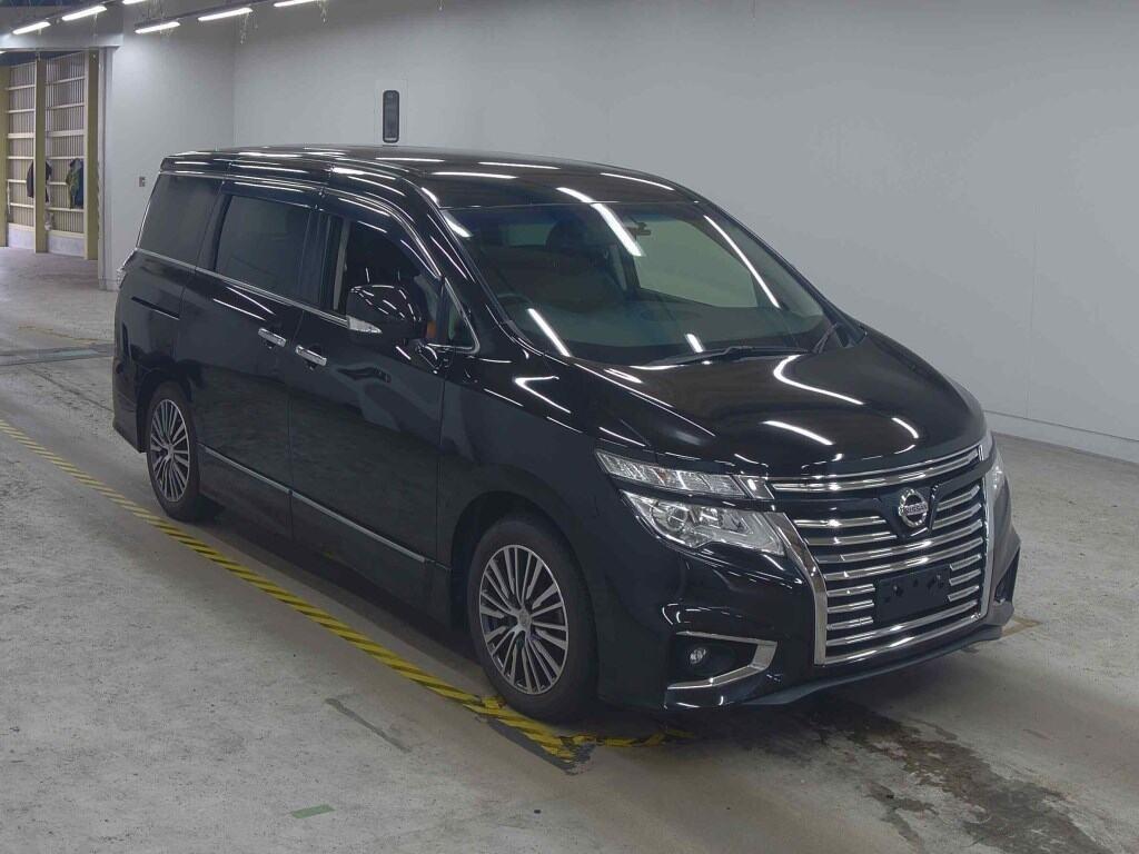 2018 Nissan Elgrand