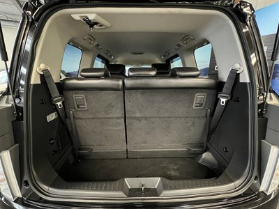 2018 Nissan Elgrand - Thumbnail