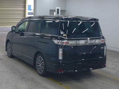 2018 Nissan Elgrand - Thumbnail