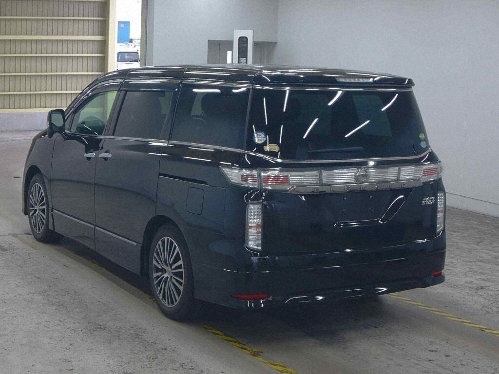 2018 Nissan Elgrand