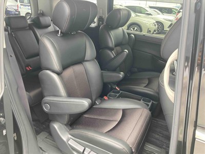 2018 Nissan Elgrand - Thumbnail