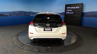 2020 Nissan Leaf - Thumbnail