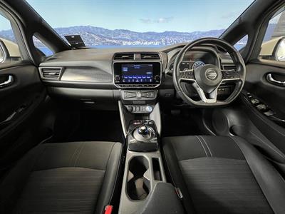 2020 Nissan Leaf - Thumbnail