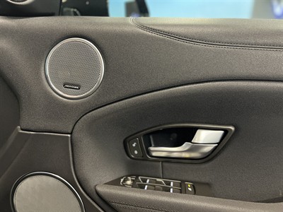 2019 Land Rover Range Rover Evoque - Thumbnail