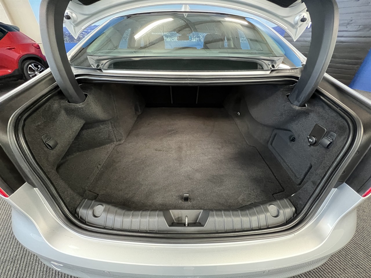 2019 Jaguar XF