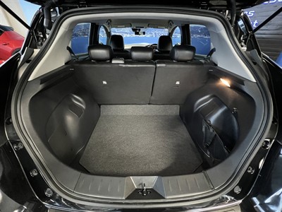 2024 Nissan Leaf - Thumbnail