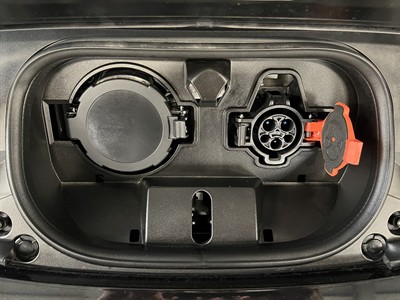 2024 Nissan Leaf - Thumbnail