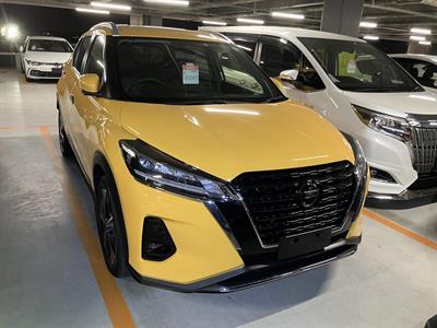 2022 Nissan Kicks - Thumbnail