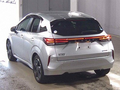 2021 Nissan Aura - Thumbnail