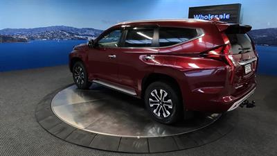 2023 Mitsubishi Pajero Sport - Thumbnail