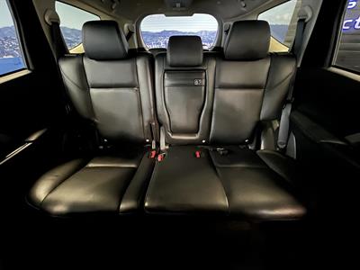 2023 Mitsubishi Pajero Sport - Thumbnail