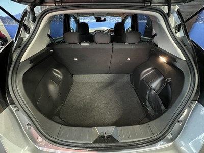 2021 Nissan Leaf - Thumbnail