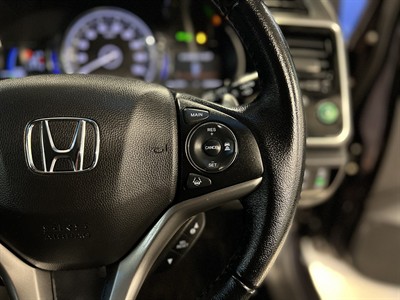 2017 Honda Grace - Thumbnail