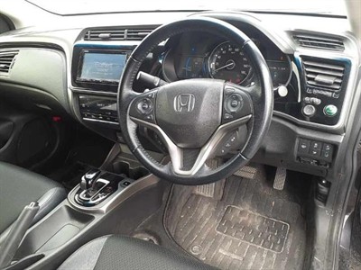 2017 Honda Grace - Thumbnail