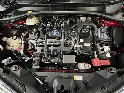 2017 Toyota C-HR - Thumbnail