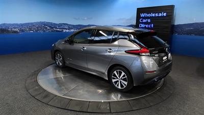 2019 Nissan Leaf - Thumbnail
