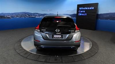 2019 Nissan Leaf - Thumbnail