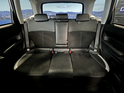 2015 Subaru Forester - Thumbnail