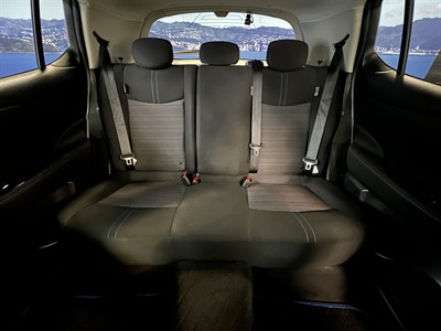 2021 Nissan Leaf - Thumbnail