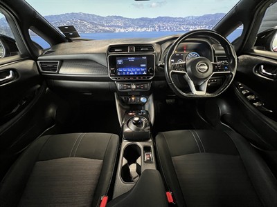 2021 Nissan Leaf - Thumbnail