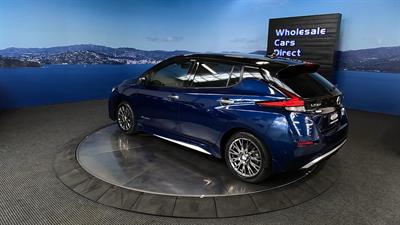2020 Nissan Leaf - Thumbnail